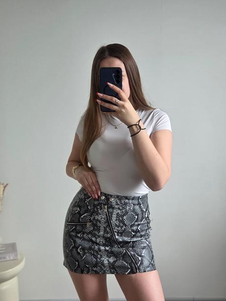 Koženková sukňa m, bershka,m