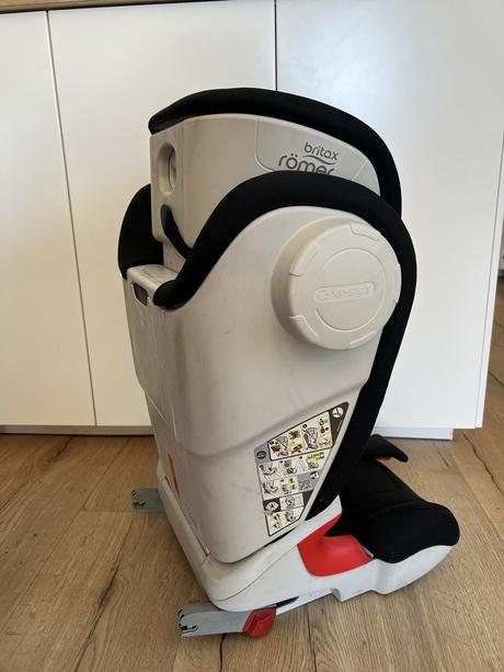 Autosedačka isofix britax römer 15-36 kg, römer