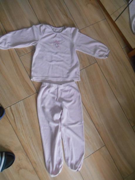 Teplé pyžamko, tcm,116