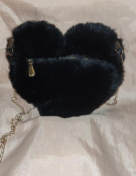 Chlpatková kabelka srdiečko, 