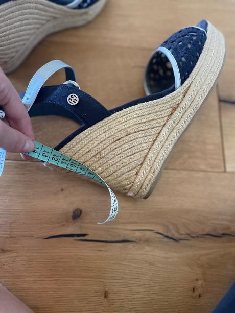 Dámske sandále tommy hilfiger  velkost  41, tommy hilfiger,41