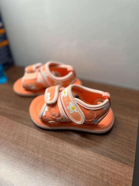 Dievčenské sandálky, decathlon,22