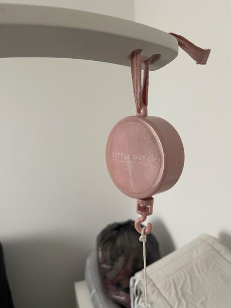 Little dutch kolotoc nad postielku, 