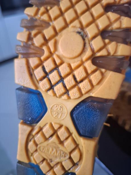 Rozprávkové gumaky, demar,26