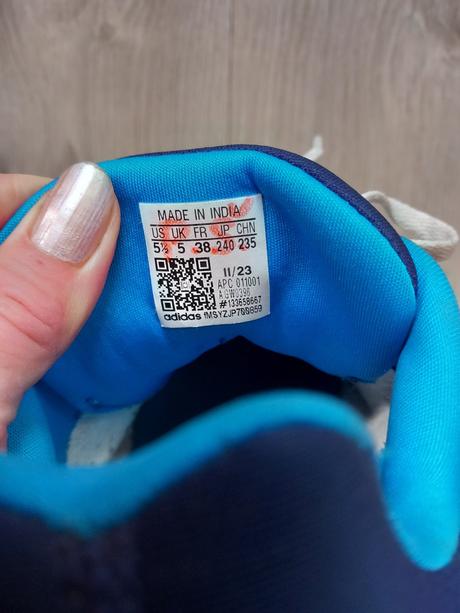 Botasky, adidas,38