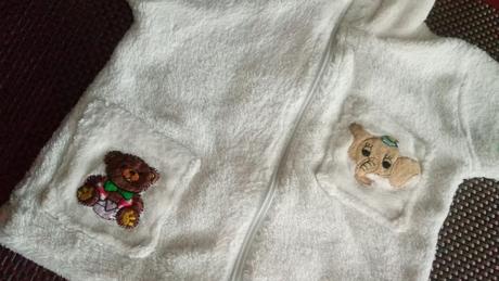 Biely huňatý svetrík ( mikinka ), 80