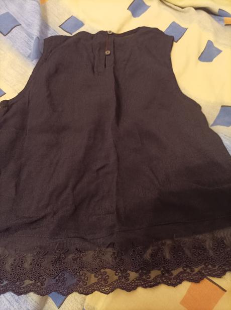 Krásne tričko už aj s poštou, river island,128