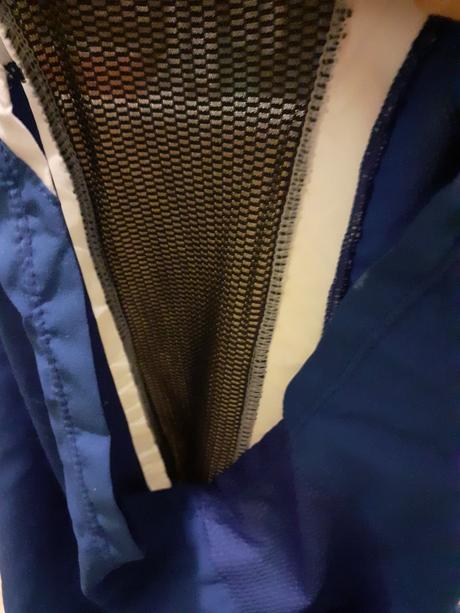 Bežecké šortky so zadným vreckom a reflexkami, decathlon,m