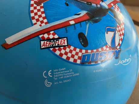 Lopta na skakanie planes, 