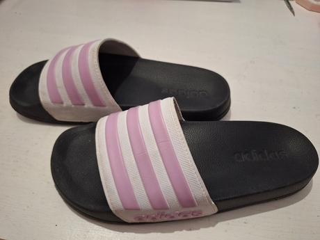 Šľapky, adidas,35