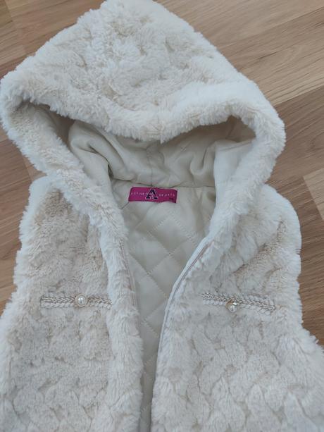 Kožušinková vesta, 140