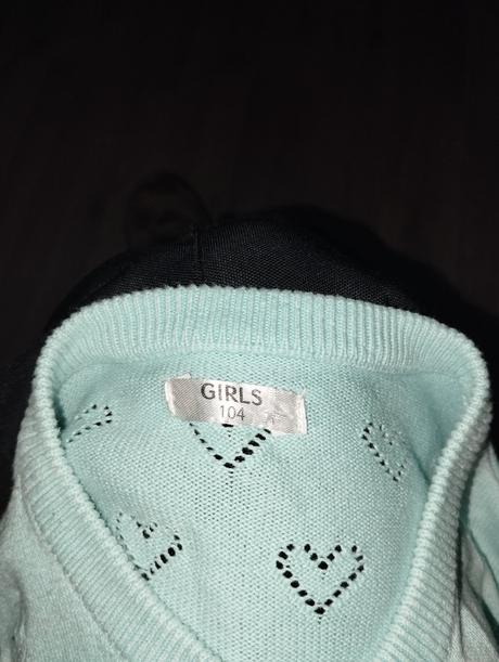 Detský svetrik, 104