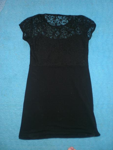 Predávam dámske oblečko lacno, s