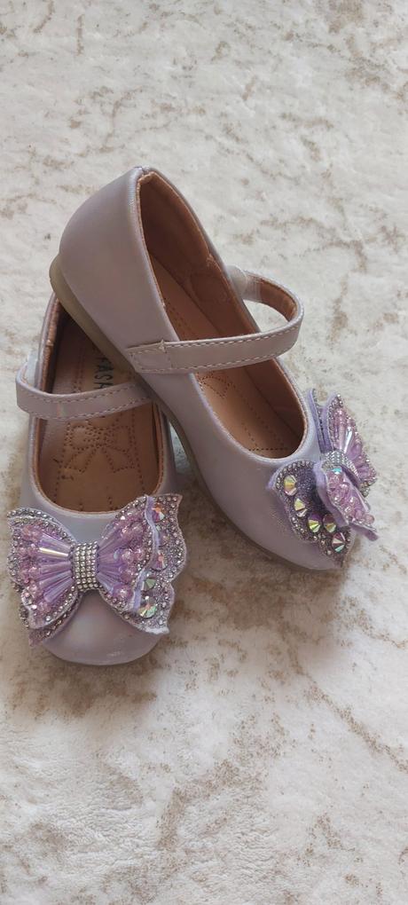 Balerínky s krásnou mašľou, 27