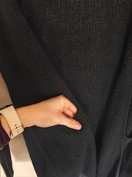 Dlhy čierny sveter, m