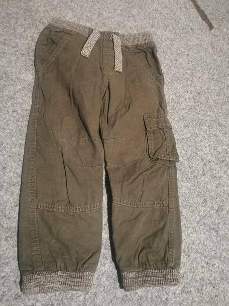 Nohavice, lupilu,110