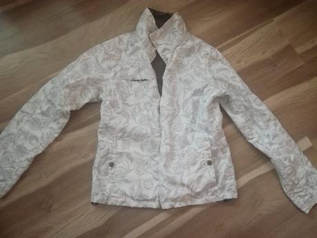 Divene obojstranná prechodná bunda, s