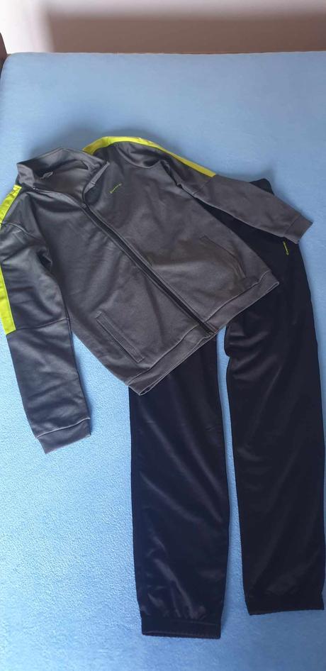 Tepláková súprava veľ. 176, 176