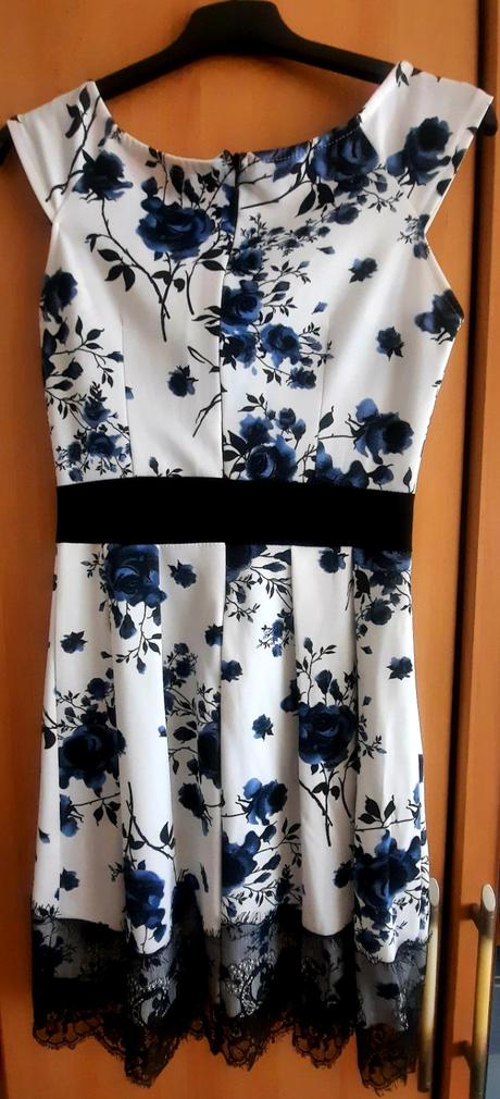 Predám elegantné krátke šaty, m