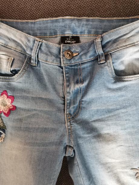 Rifle s výšivkou, takko,158