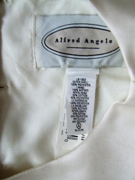 Spoločenské šaty, 44