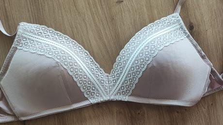 Podprsenka, reserved,80c