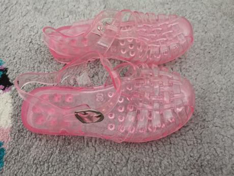 Gumené sandalky, 30