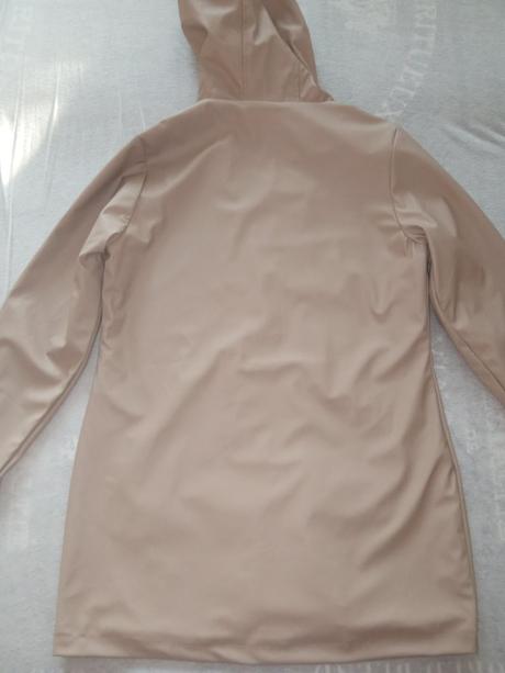 Prechodná vetrovka, gate,38