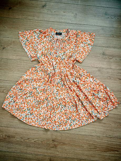 Krásne farebné letné šaty, mohito,38