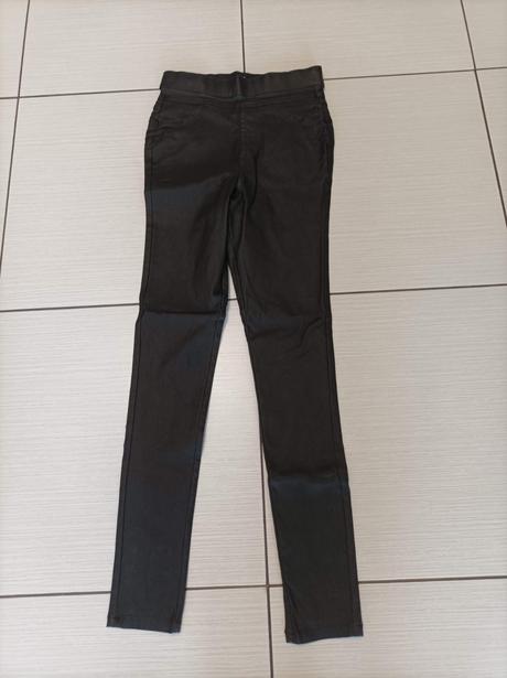 Jeggíny s koženkovým efektom, f&f,s