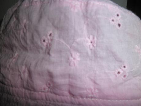 Letný nenosený klobúčik, 92