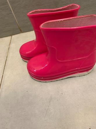 Predam gumakove cizmy, 30