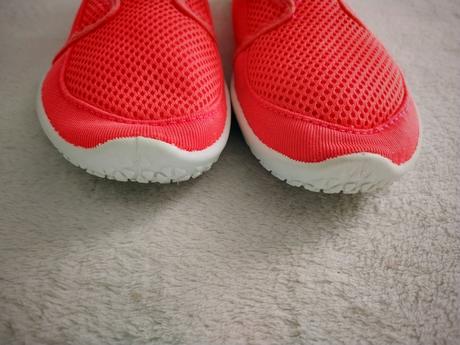 Topánky do vody, 32