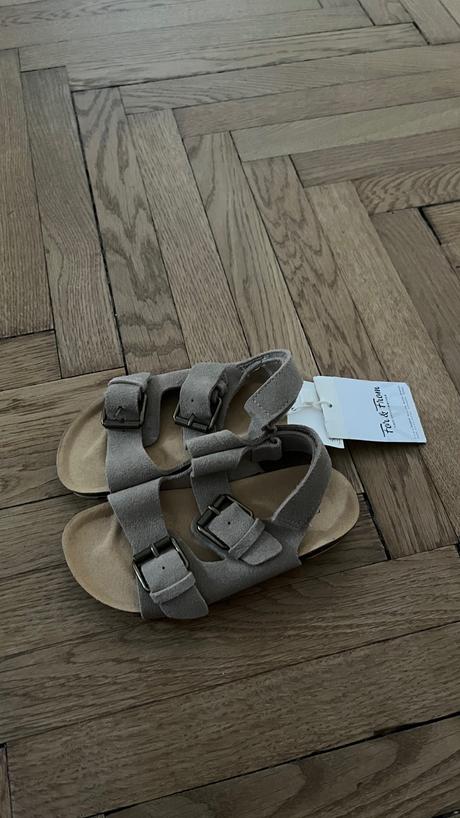 Detske sandale, zara,25