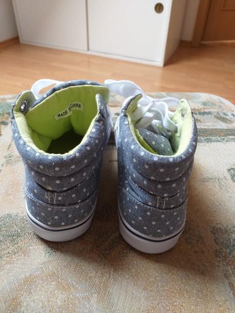 Tenisky, reserved,34