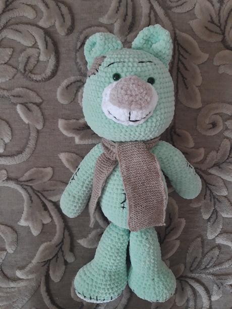 Háčkovaní mackovia, 