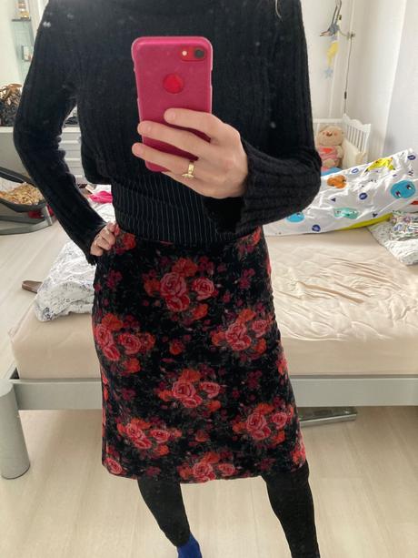 Zamatová sukna, h&m,36