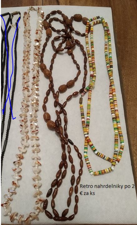 Retro nahrdelniky stare cca 50 rokov, 
