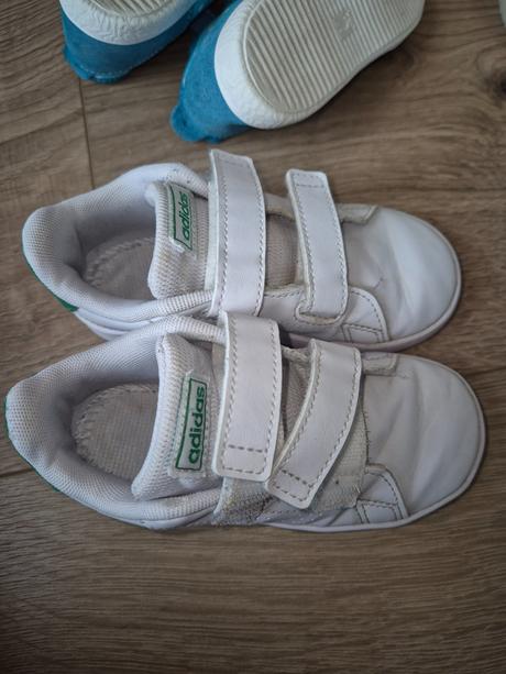 Balik tenisiek c.25 biele adidas su c.26, adidas,25