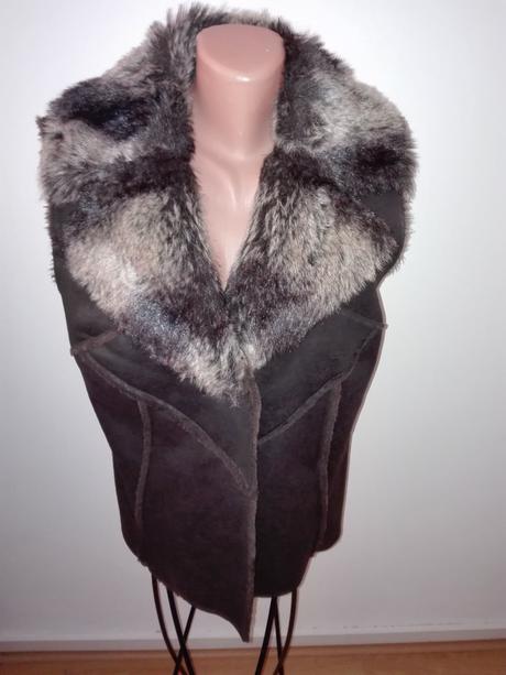Vesta s bohatou kožušinkou, m