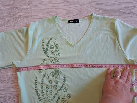 Tričko s vyšívanou aplikáciou, m