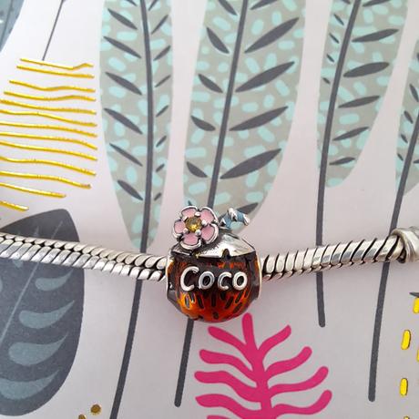 Prívesok kokosový drink, 