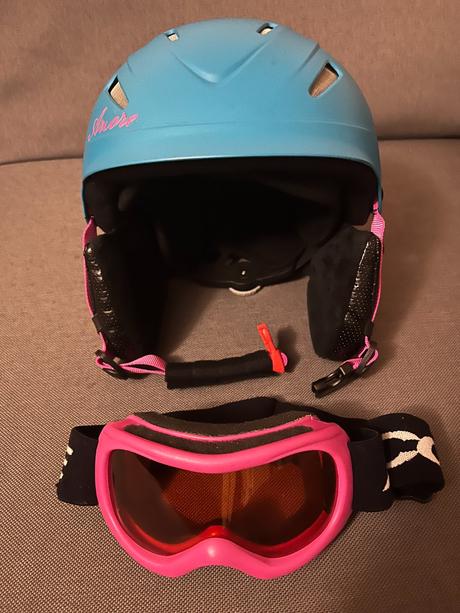 Predám prilbu s okuliarmi arcore, s