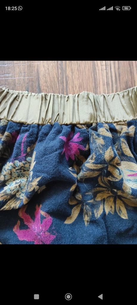 Ľanová sukňa s vreckami, xs