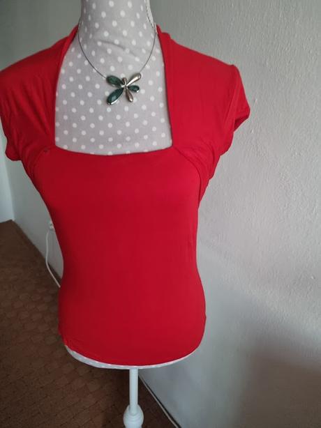 Červený elast.top 38, 38