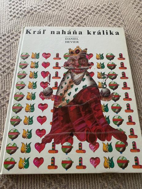 Stará retro kráľ naháňa králika daniel hevier, 