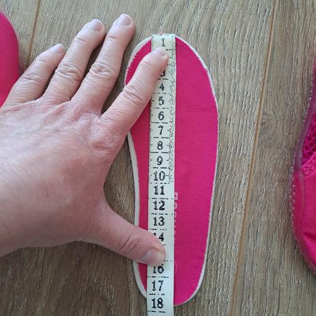 Topánky do vody, 26