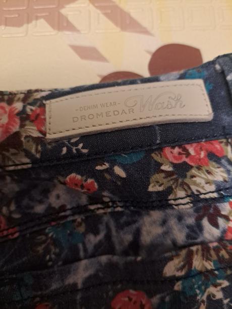 Krásne nohavice, rozm w28/m, dromedar,28