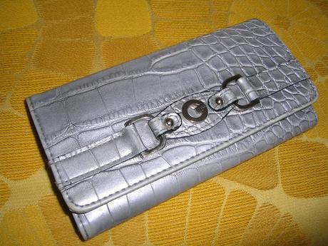 Šedá - strieborná peňaženka guess, guess