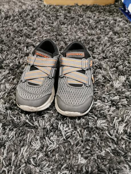 Chl. tenisky č. 24, skechers,24